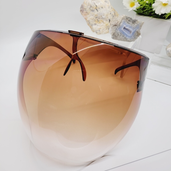 Face Shield (anti facial recognition) - Picture 4 of 6